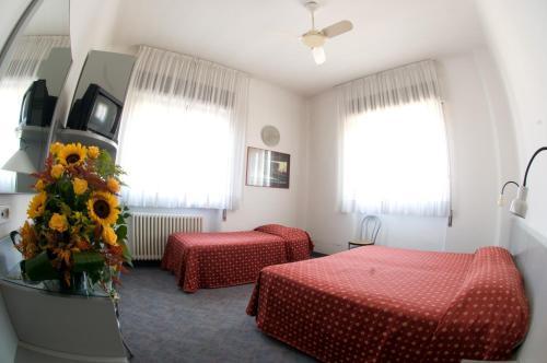 Hotel Milano ปิสโตยา ภายนอก รูปภาพ