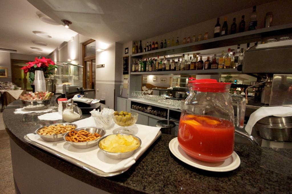 Hotel Milano ปิสโตยา ภายนอก รูปภาพ