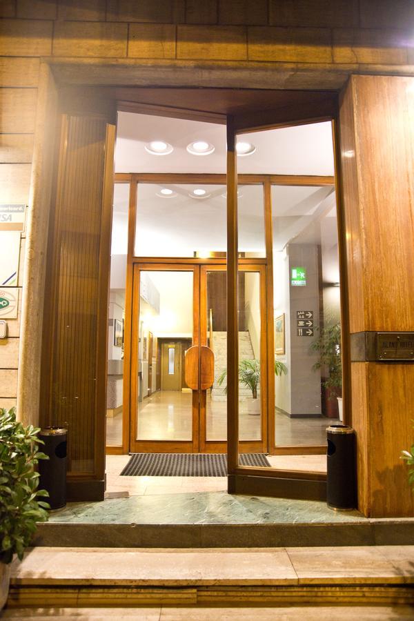 Hotel Milano ปิสโตยา ภายนอก รูปภาพ