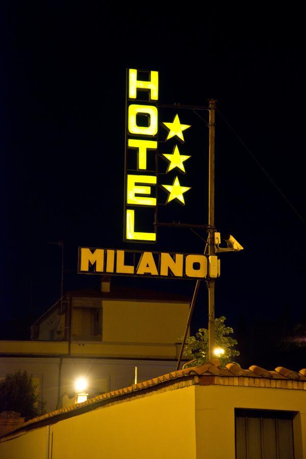 Hotel Milano ปิสโตยา ภายนอก รูปภาพ